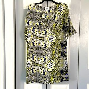 NU NY shift dress in fun print with pockets